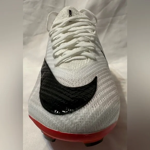 Nike Zoom Vapor 15 Elite SG-Pro P Soccer Cleats White FD0243-600 Men's Sz 6